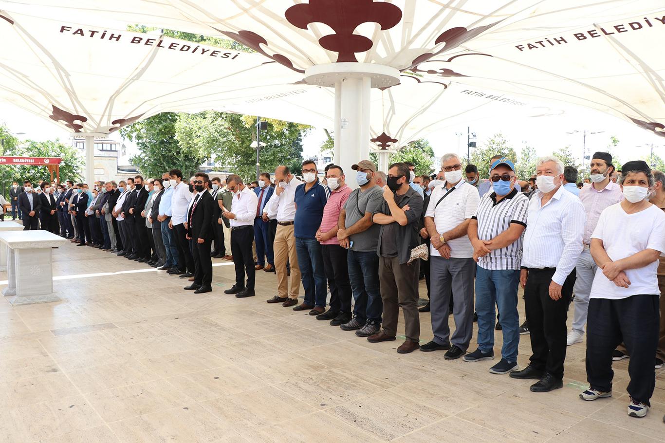 Kemalettin Erbakan ebediyete uğurlandı Kemalettin Erbakan ebediyete uğurlandı